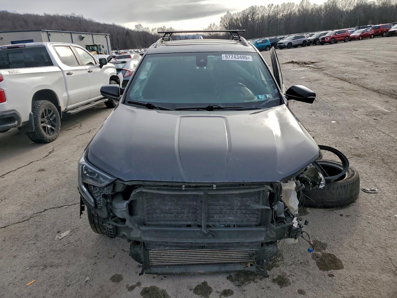 2019 GMC TERRAIN SLT photo 5