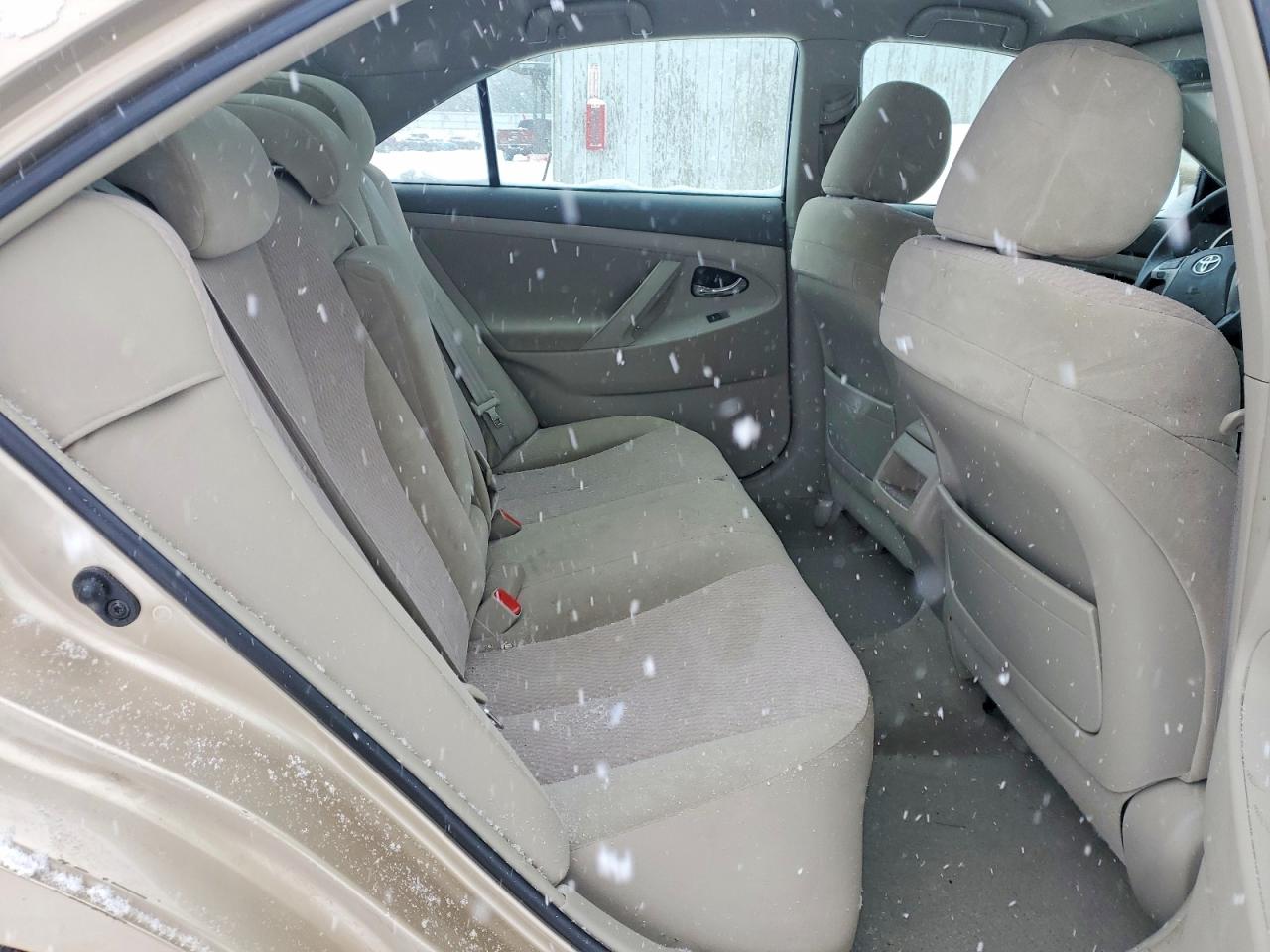 2010 TOYOTA CAMRY BASE photo 10