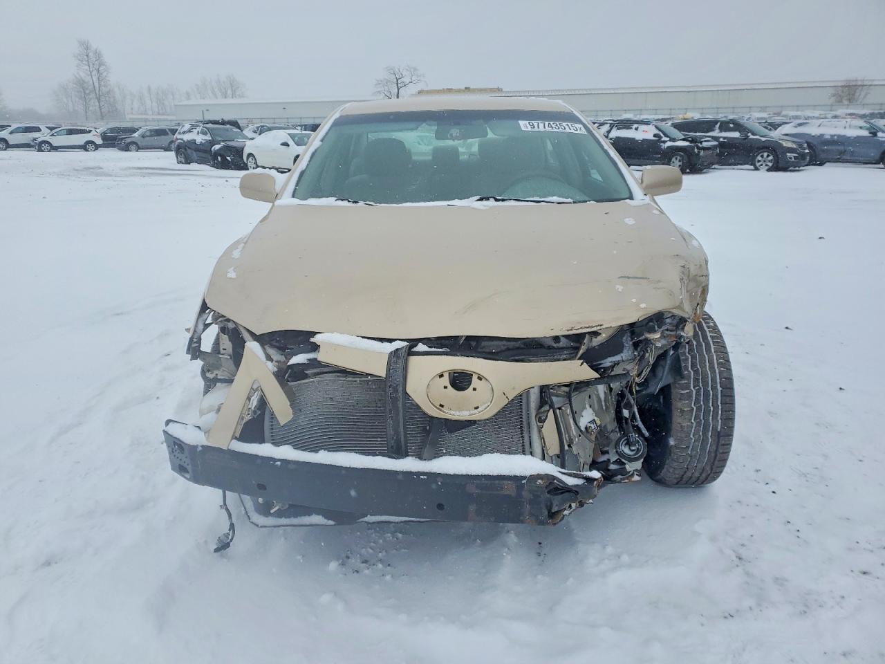 2010 TOYOTA CAMRY BASE photo 5