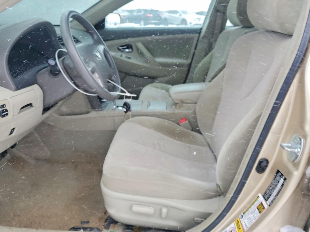 2010 TOYOTA CAMRY BASE photo 7