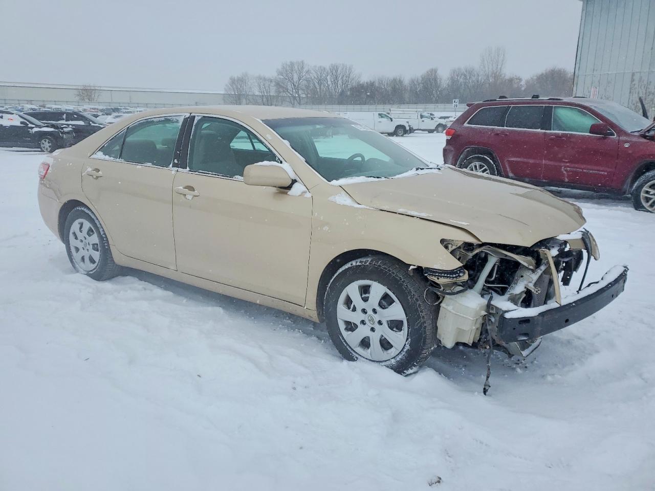 2010 TOYOTA CAMRY BASE photo 4