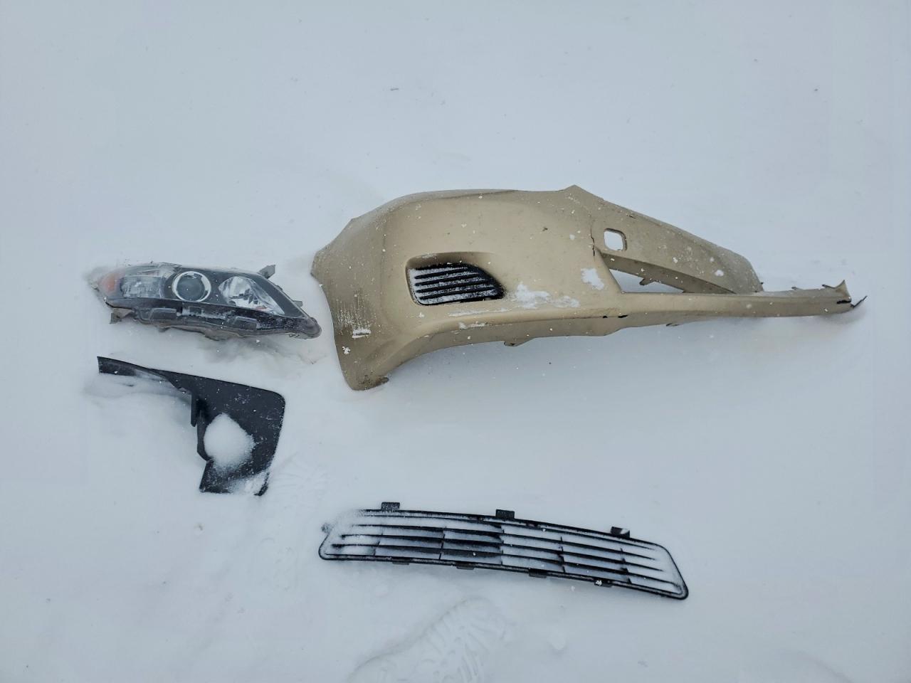 2010 TOYOTA CAMRY BASE photo 12