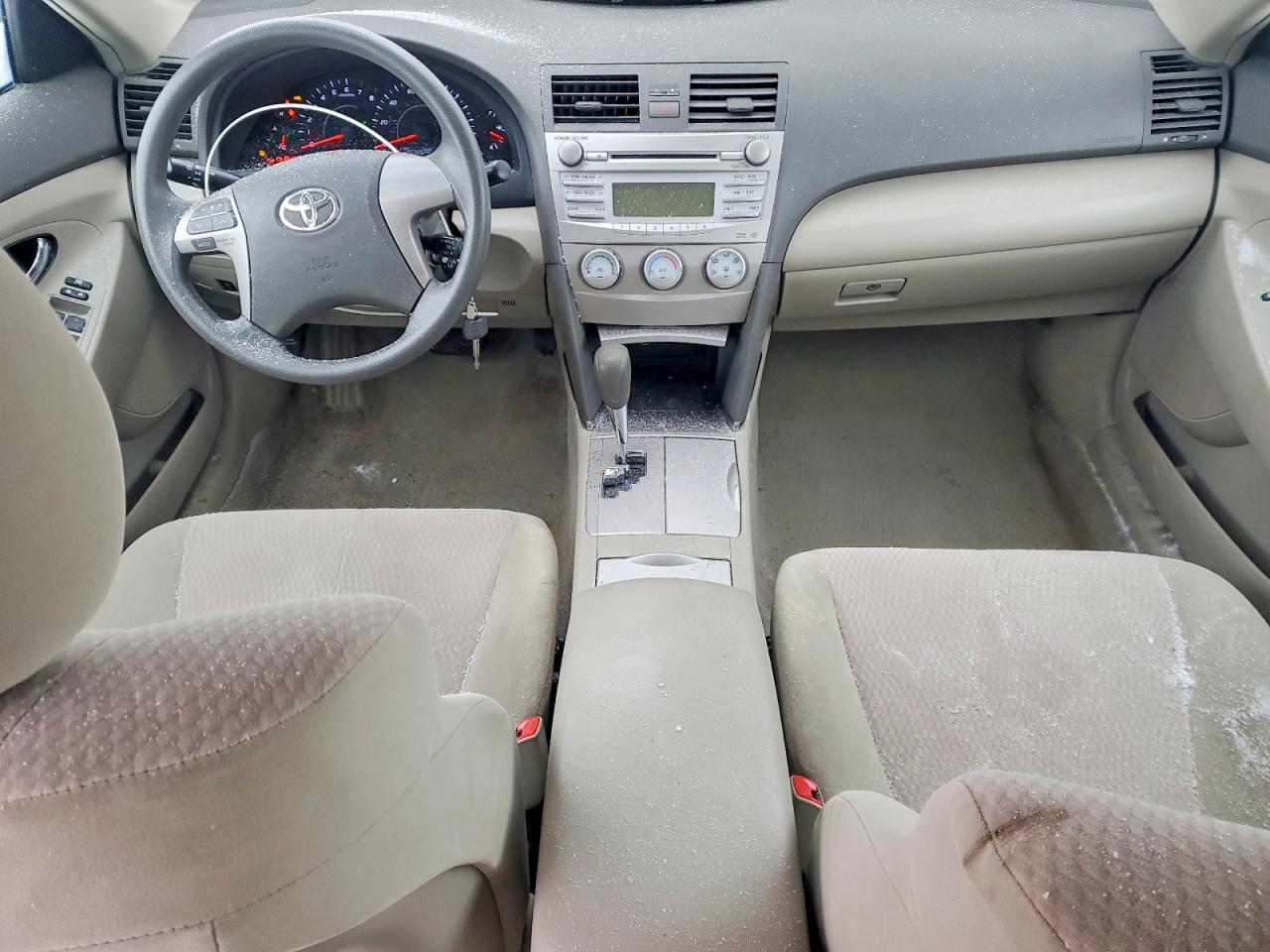 2010 TOYOTA CAMRY BASE photo 8