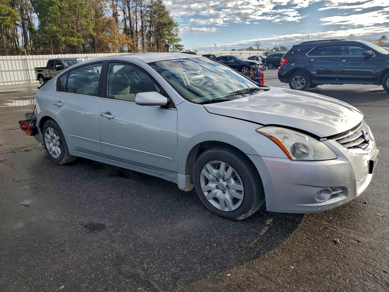 2012 NISSAN ALTIMA BASE photo 4