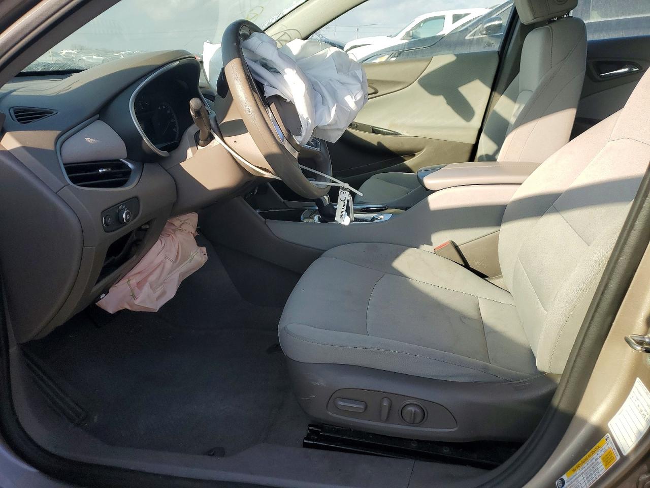 2022 CHEVROLET MALIBU LT photo 7