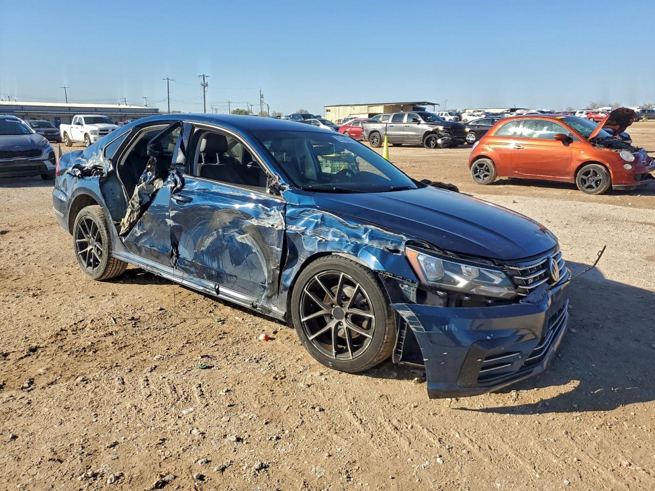2018 VOLKSWAGEN PASSAT S photo 4