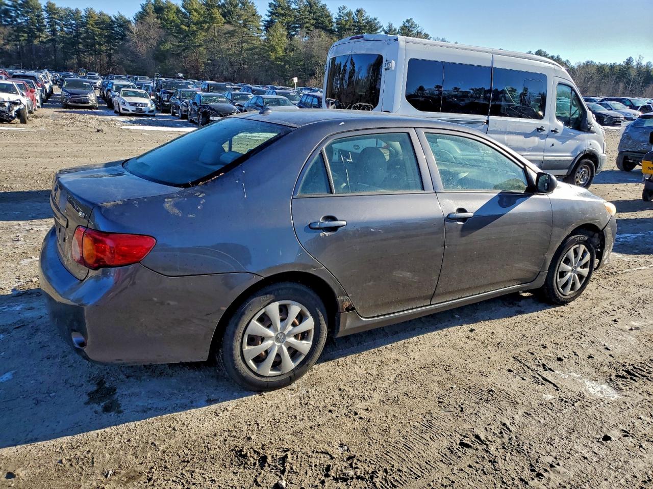 2010 TOYOTA COROLLA BASE photo 3