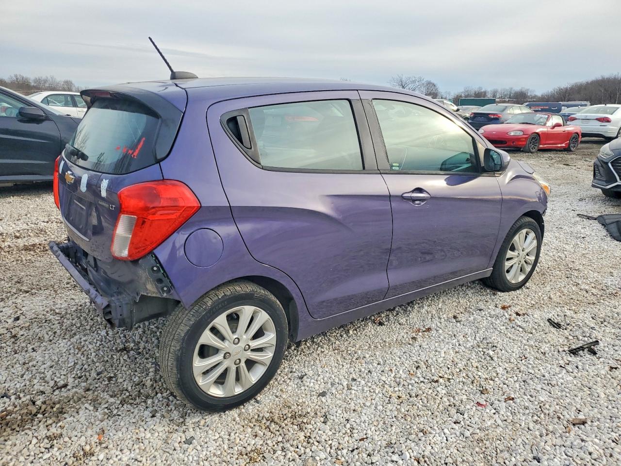 2017 CHEVROLET SPARK 1LT photo 3
