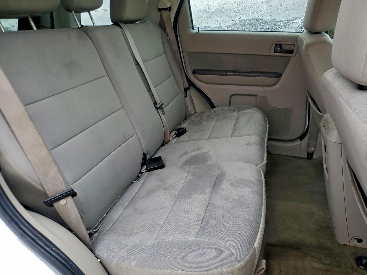 2011 FORD ESCAPE XLT photo 11