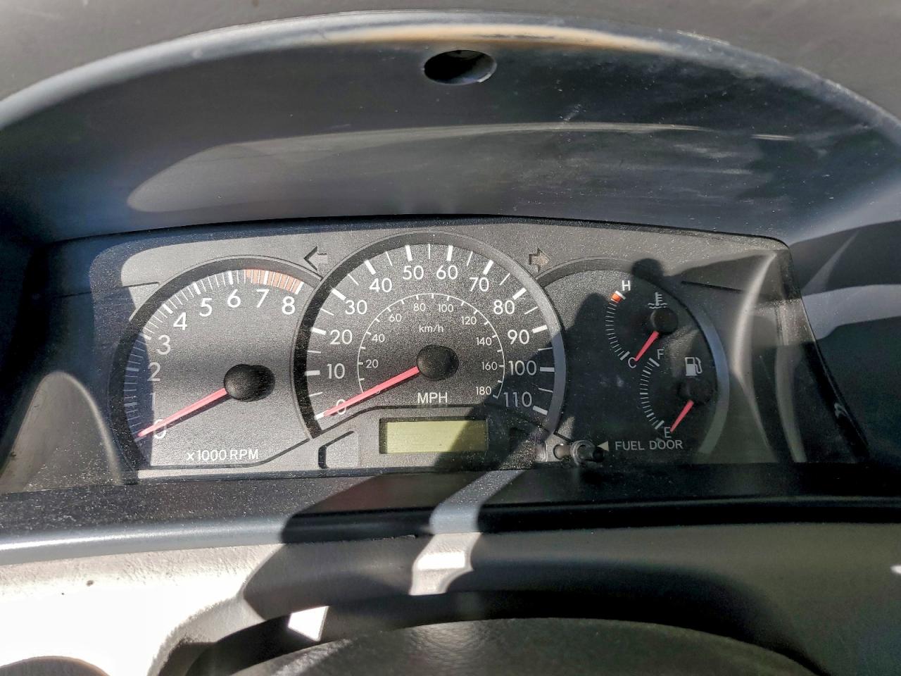 2005 TOYOTA COROLLA CE photo 9