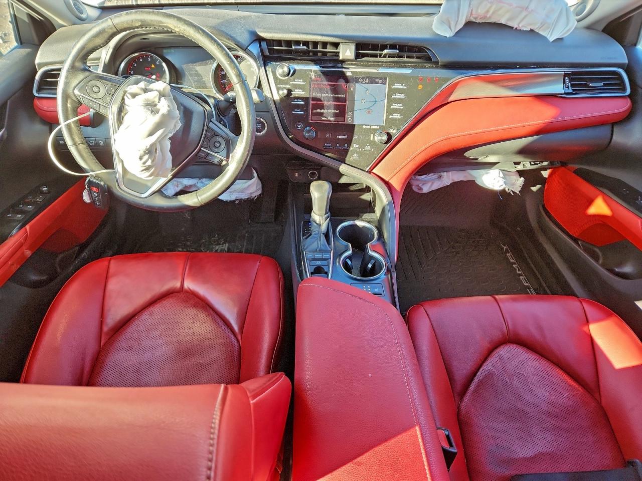 2019 TOYOTA CAMRY XSE photo 15