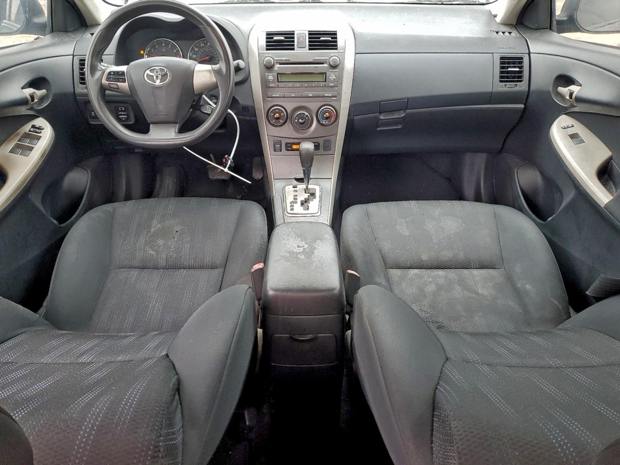 2011 TOYOTA COROLLA BASE photo 8