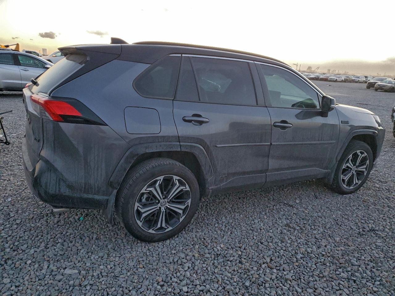 2024 TOYOTA RAV4 PRIME XSE photo 3
