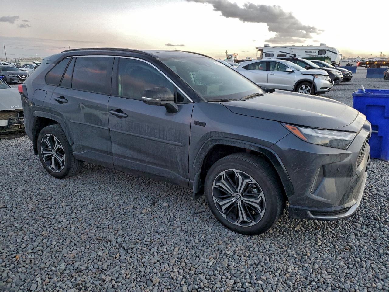 2024 TOYOTA RAV4 PRIME XSE photo 4