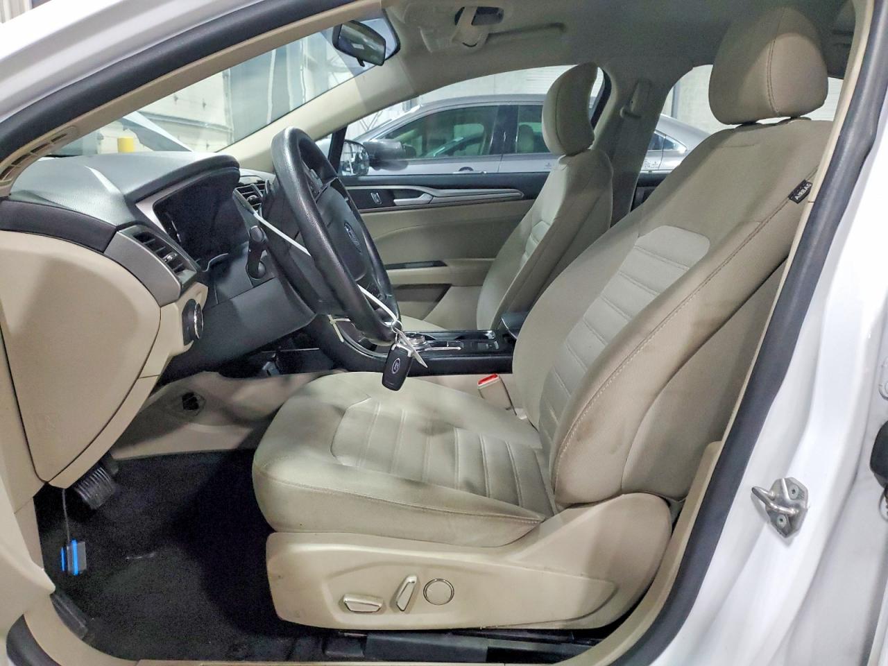2018 FORD FUSION SE photo 7