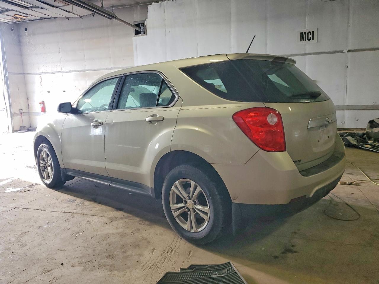 2013 CHEVROLET EQUINOX LS photo 3