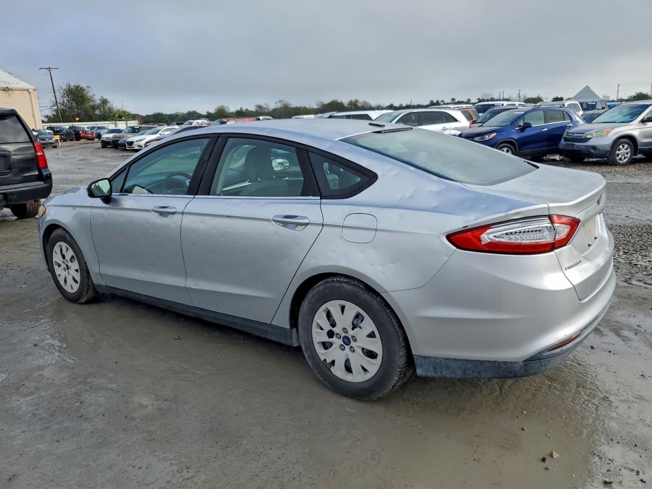 2013 FORD FUSION S photo 2