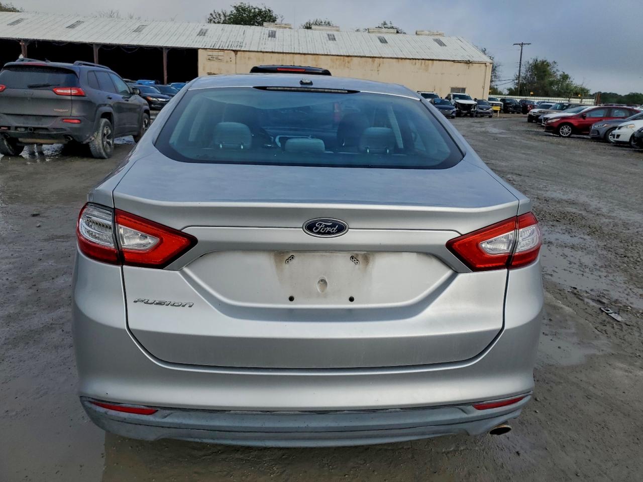 2013 FORD FUSION S photo 6