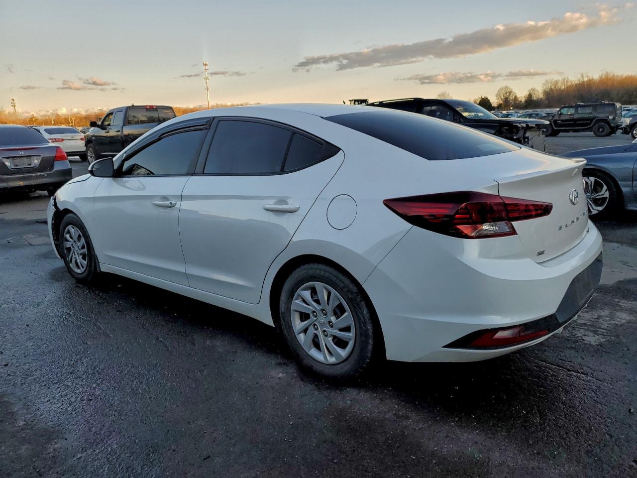 2020 HYUNDAI ELANTRA SE photo 2