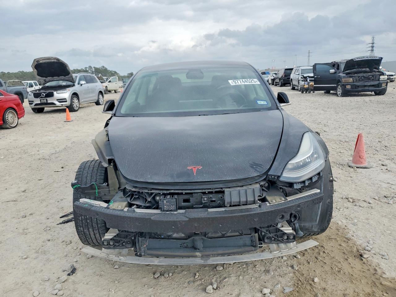 2019 TESLA MODEL 3 photo 5