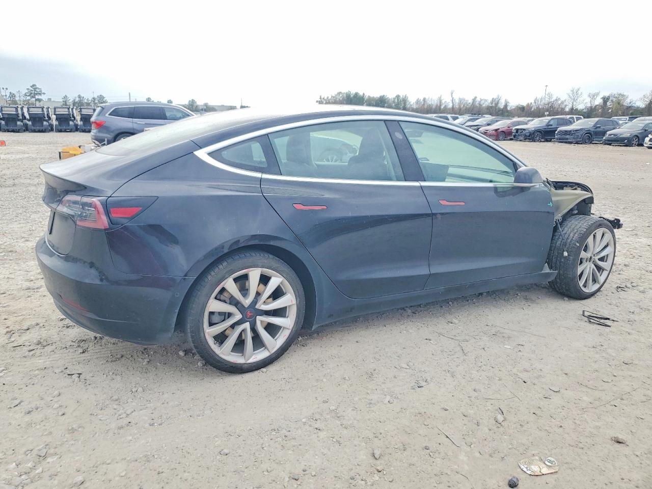 2019 TESLA MODEL 3 photo 3