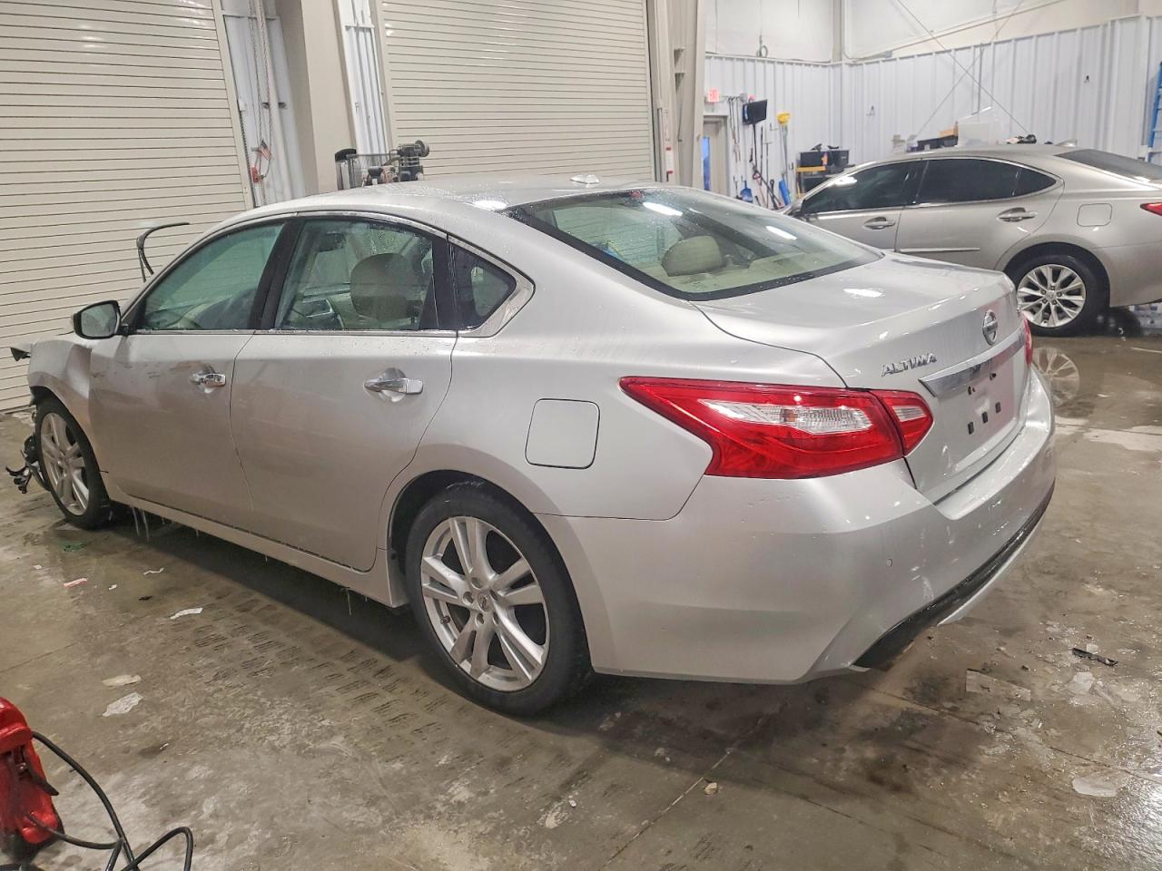 2016 NISSAN ALTIMA 3.5SL photo 2