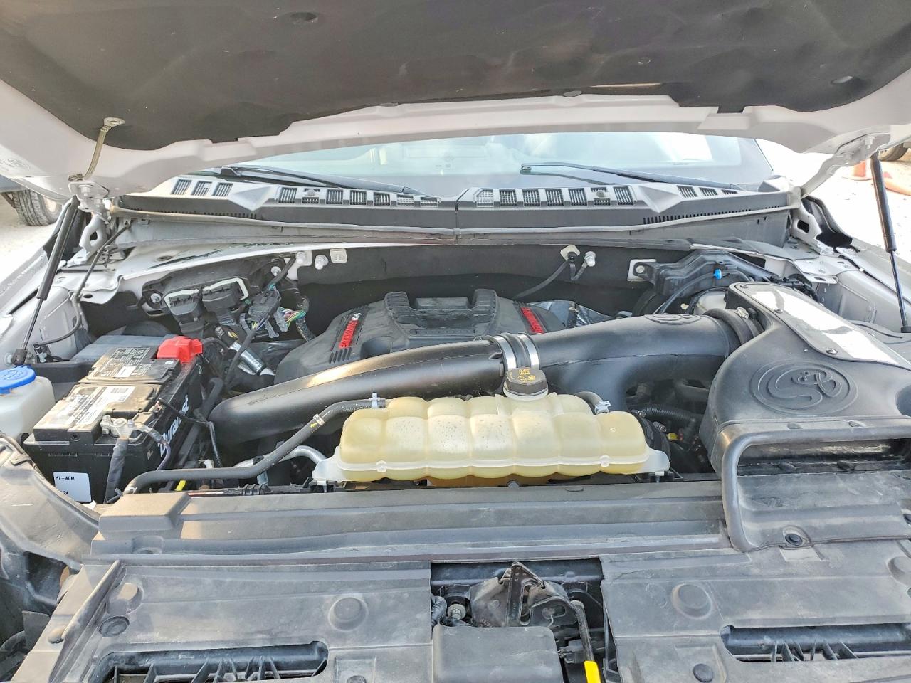 2019 FORD F150 RAPTOR photo 31