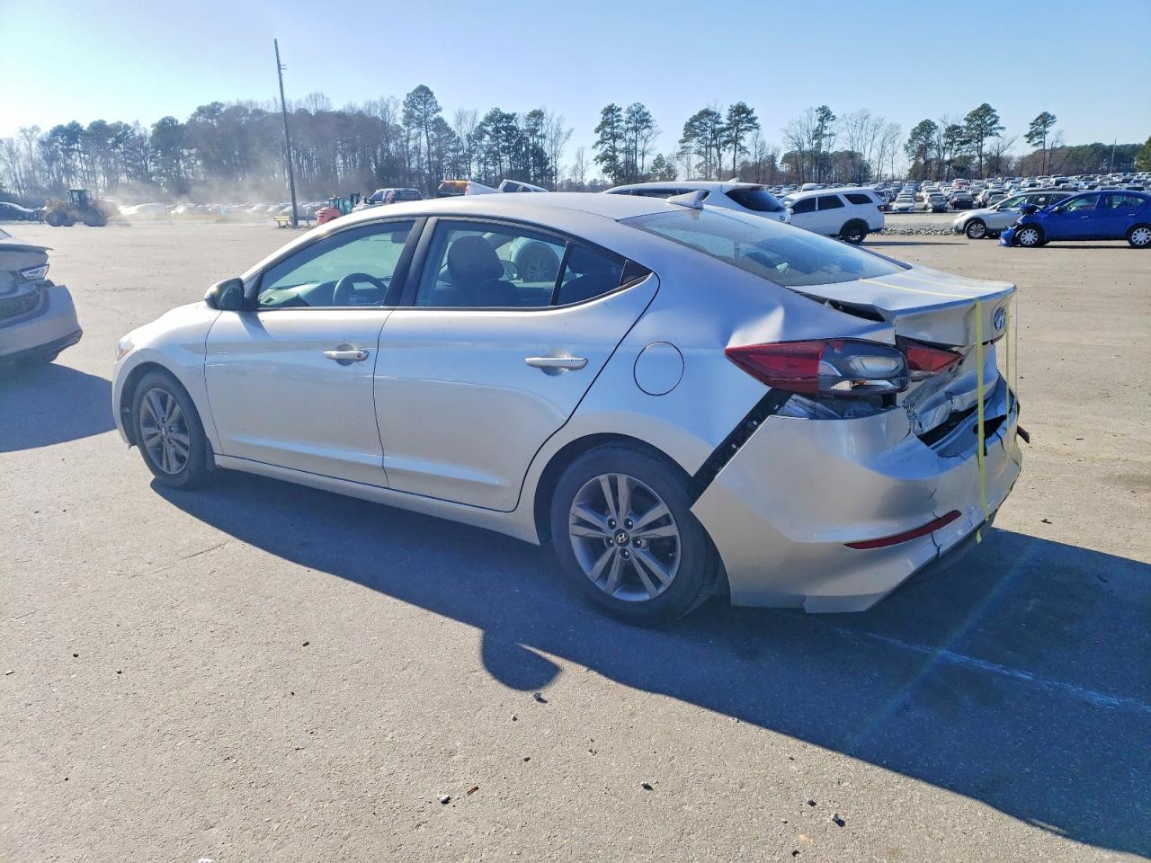 2018 HYUNDAI ELANTRA SEL photo 2