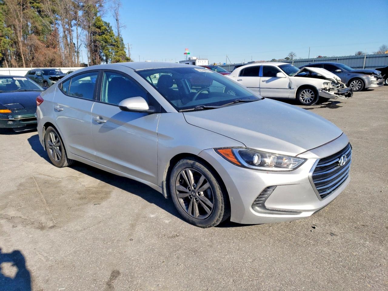 2018 HYUNDAI ELANTRA SEL photo 4