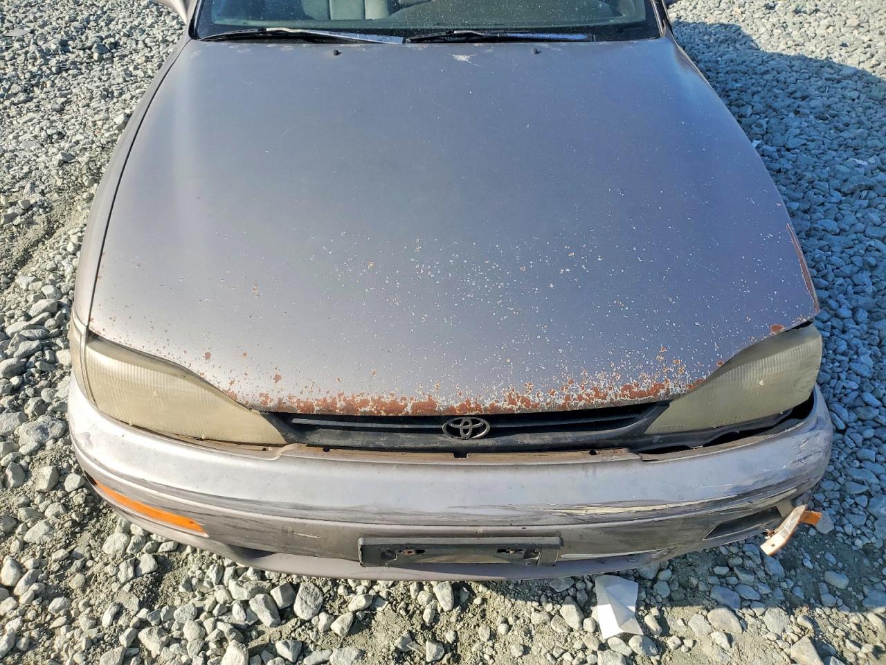 1996 TOYOTA CAMRY DX photo 11