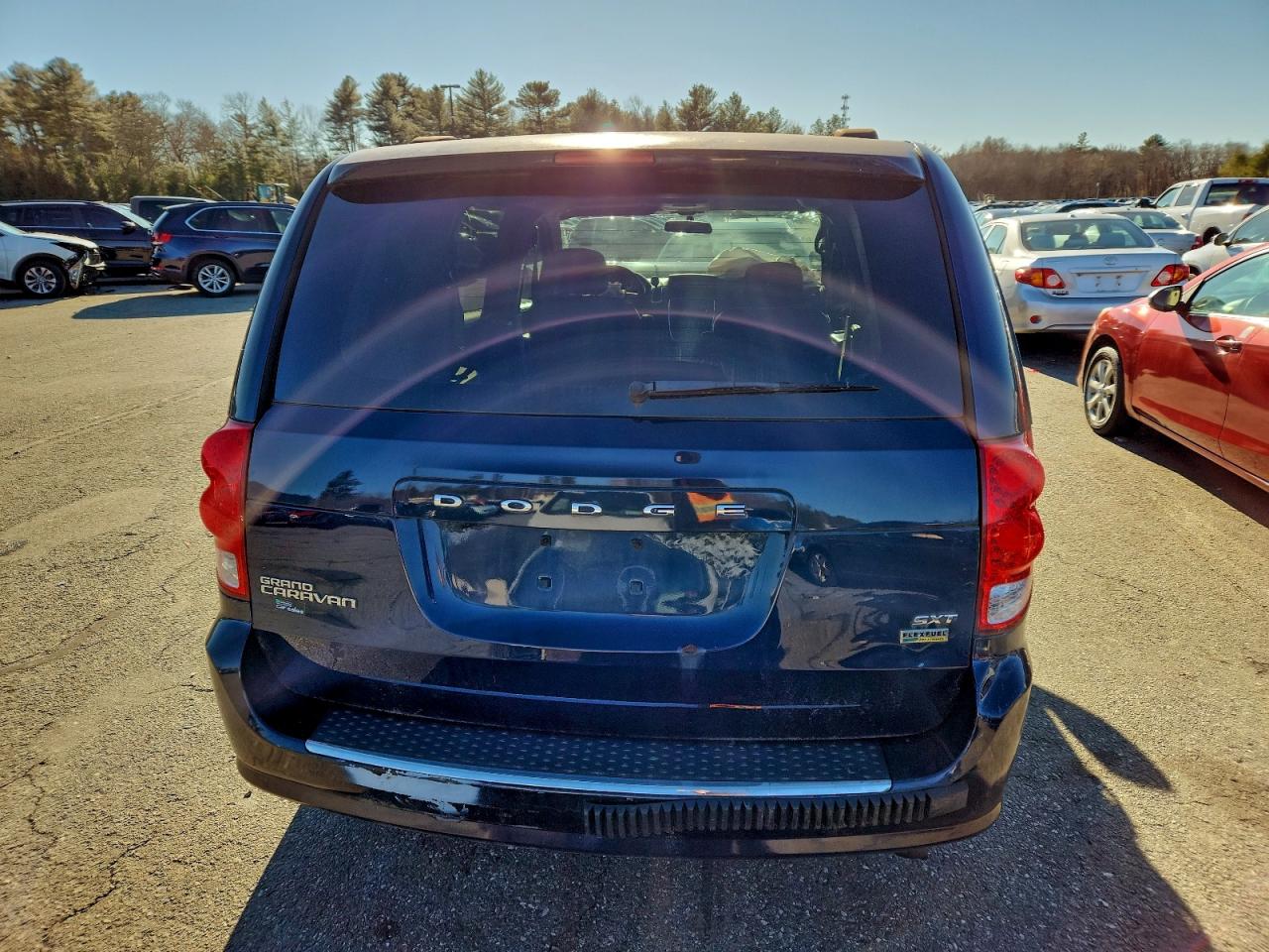 2015 DODGE GRAND CARAVAN SXT photo 11