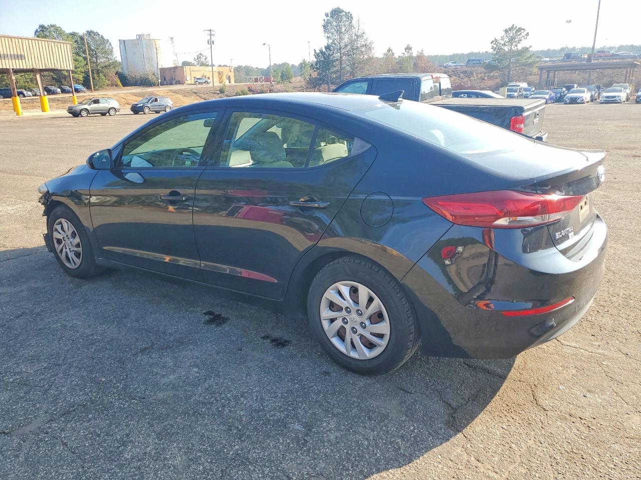 2017 HYUNDAI ELANTRA SE photo 4