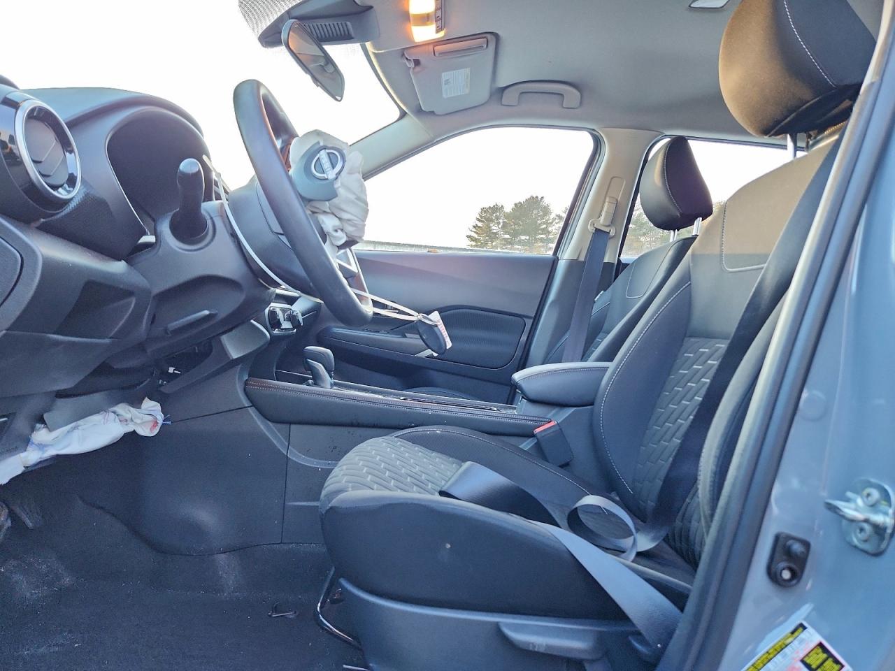 2022 NISSAN KICKS SV photo 13
