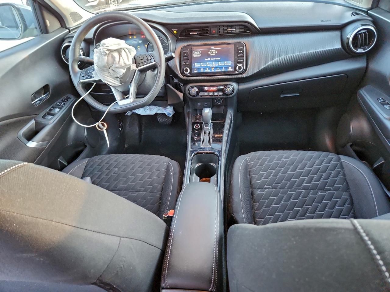 2022 NISSAN KICKS SV photo 15