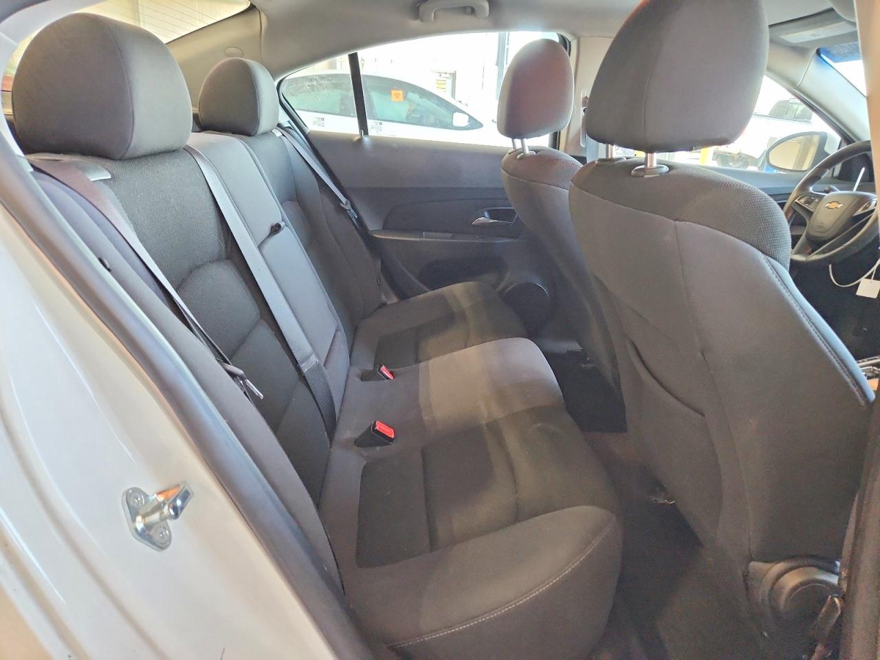 2015 CHEVROLET CRUZE LT photo 10