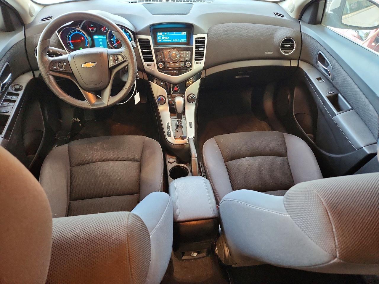 2015 CHEVROLET CRUZE LT photo 8