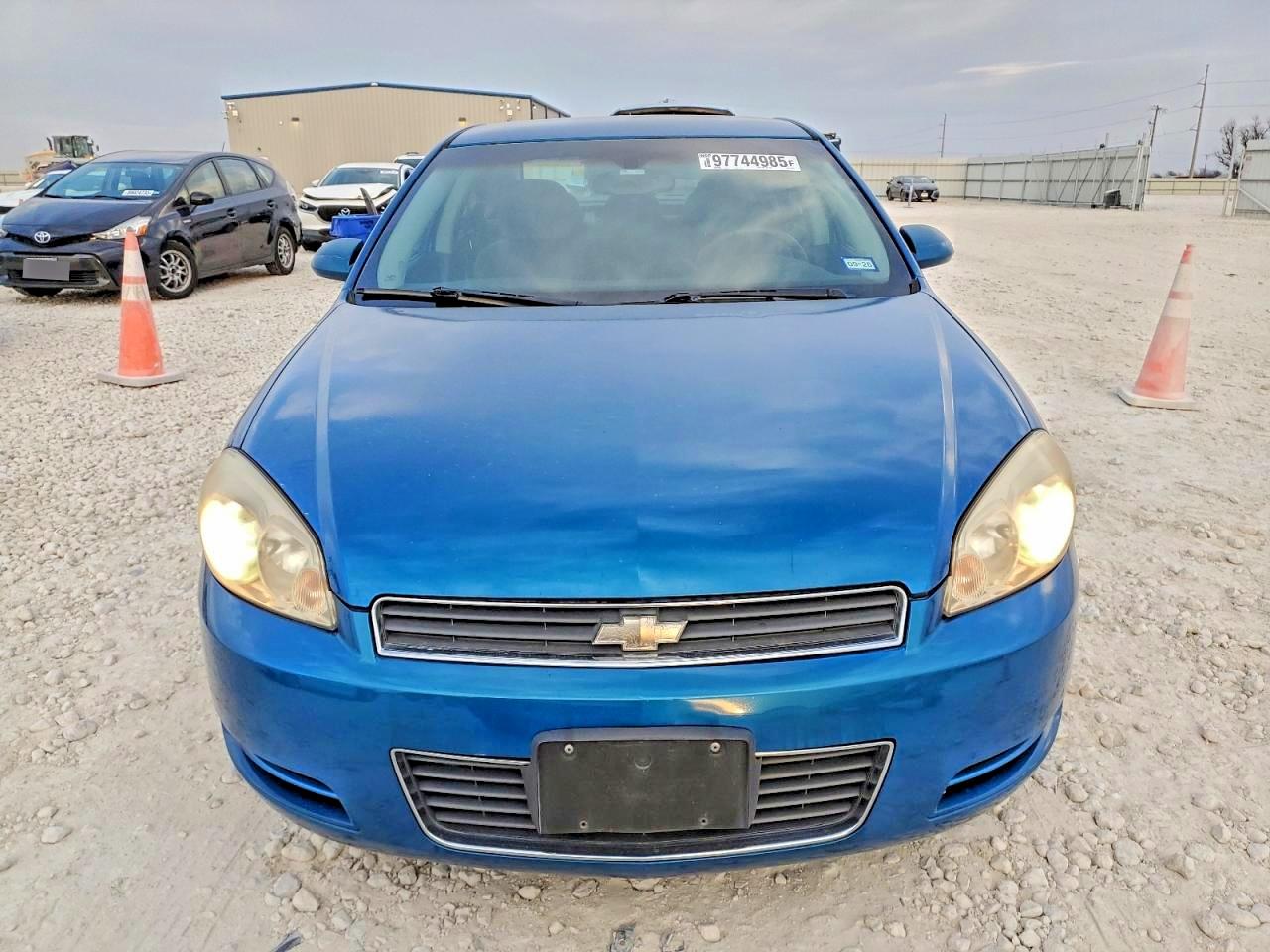 2010 CHEVROLET IMPALA LS photo 5
