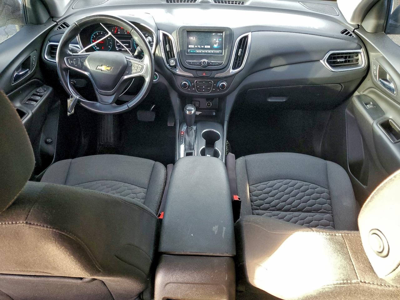 2018 CHEVROLET EQUINOX LT photo 8