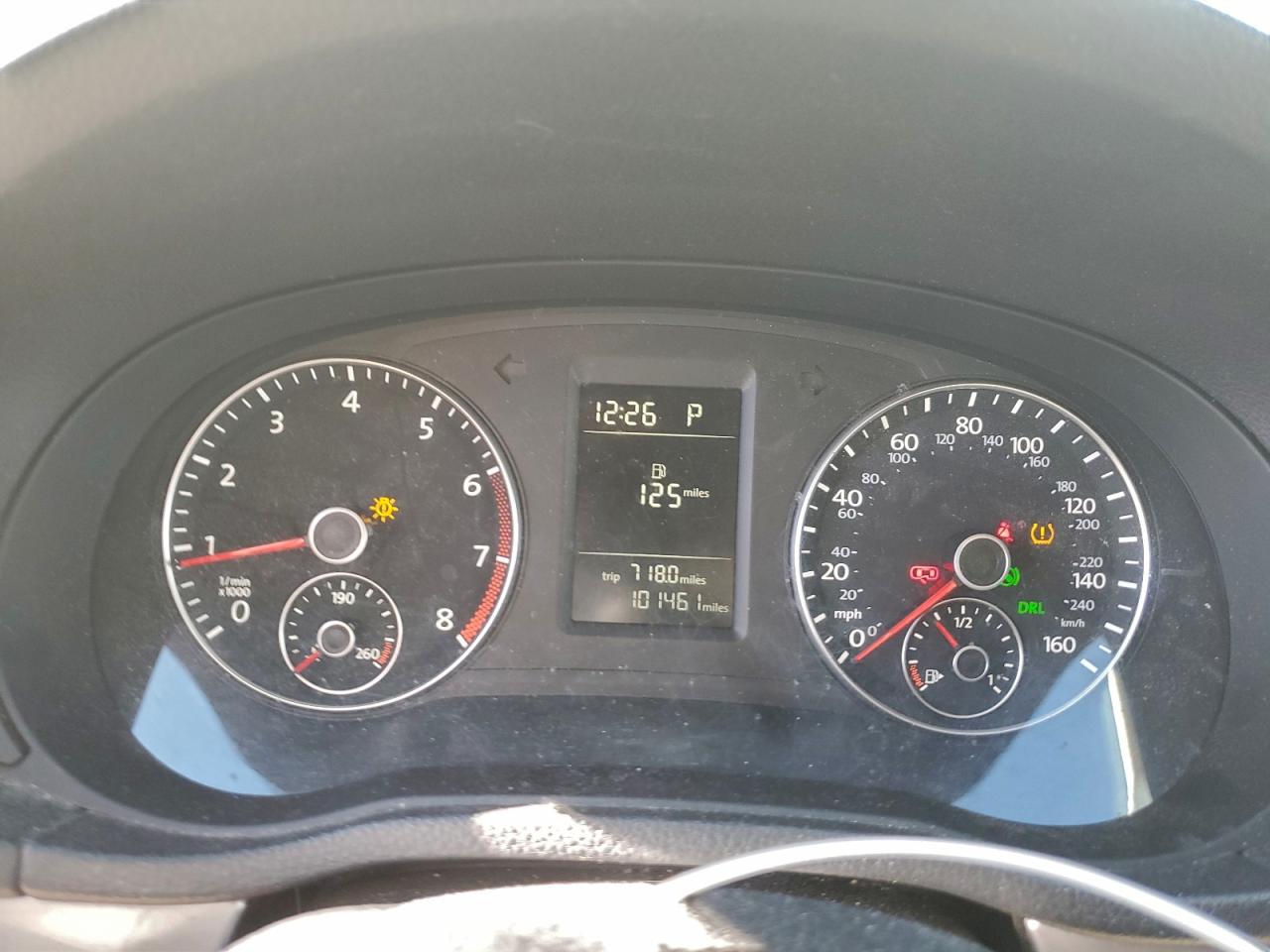 2014 VOLKSWAGEN PASSAT S photo 9