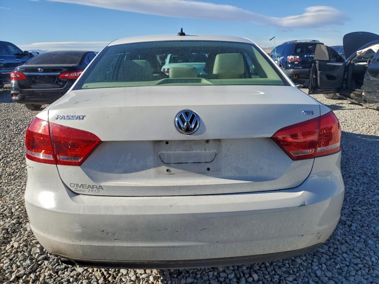 2014 VOLKSWAGEN PASSAT S photo 6