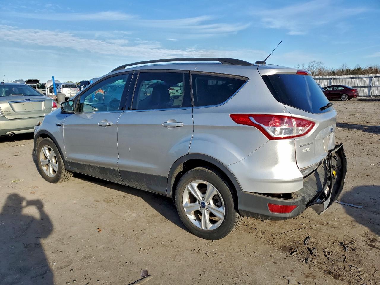 2016 FORD ESCAPE SE photo 2