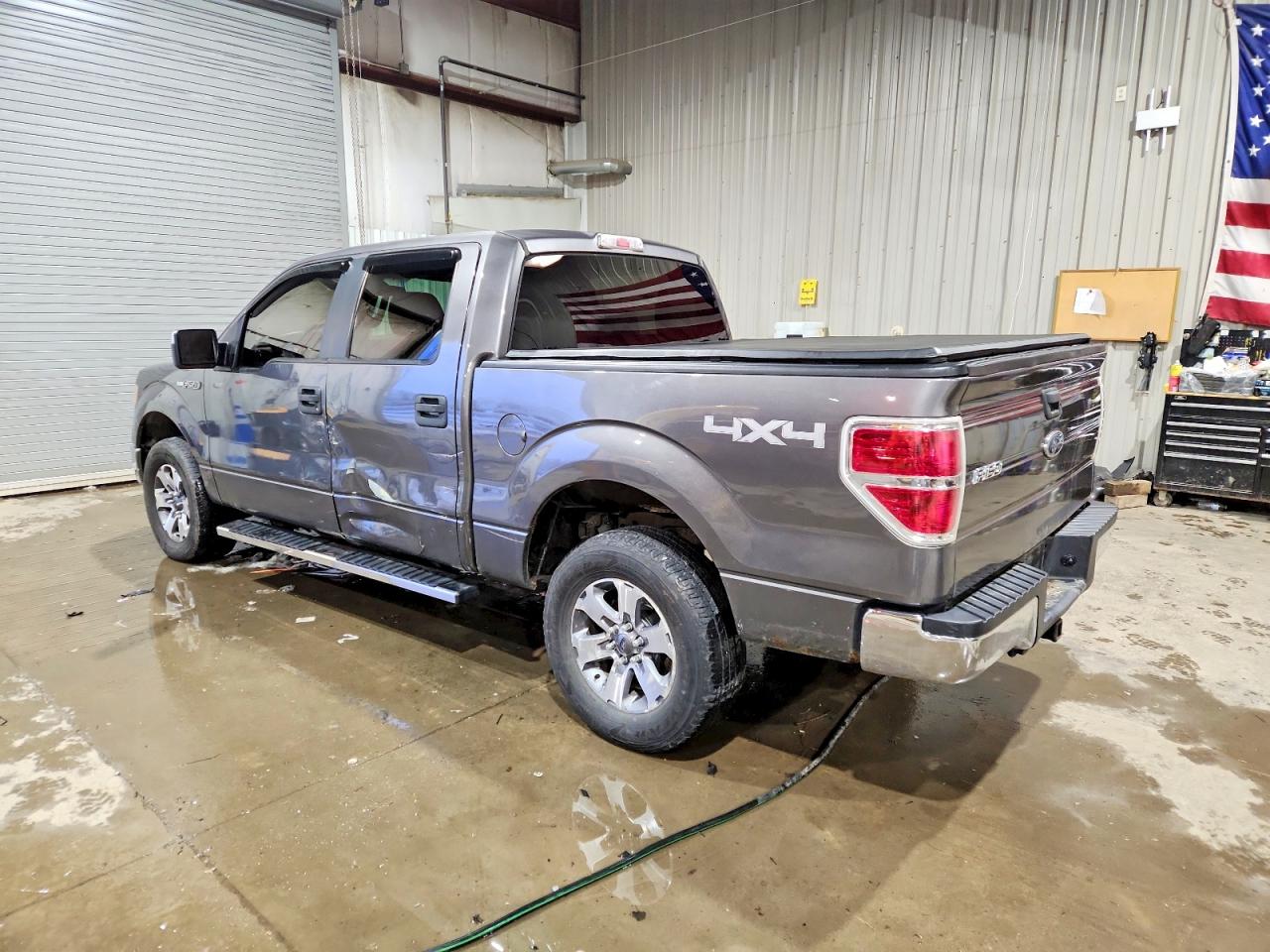 2011 FORD F150 SUPERCREW photo 2