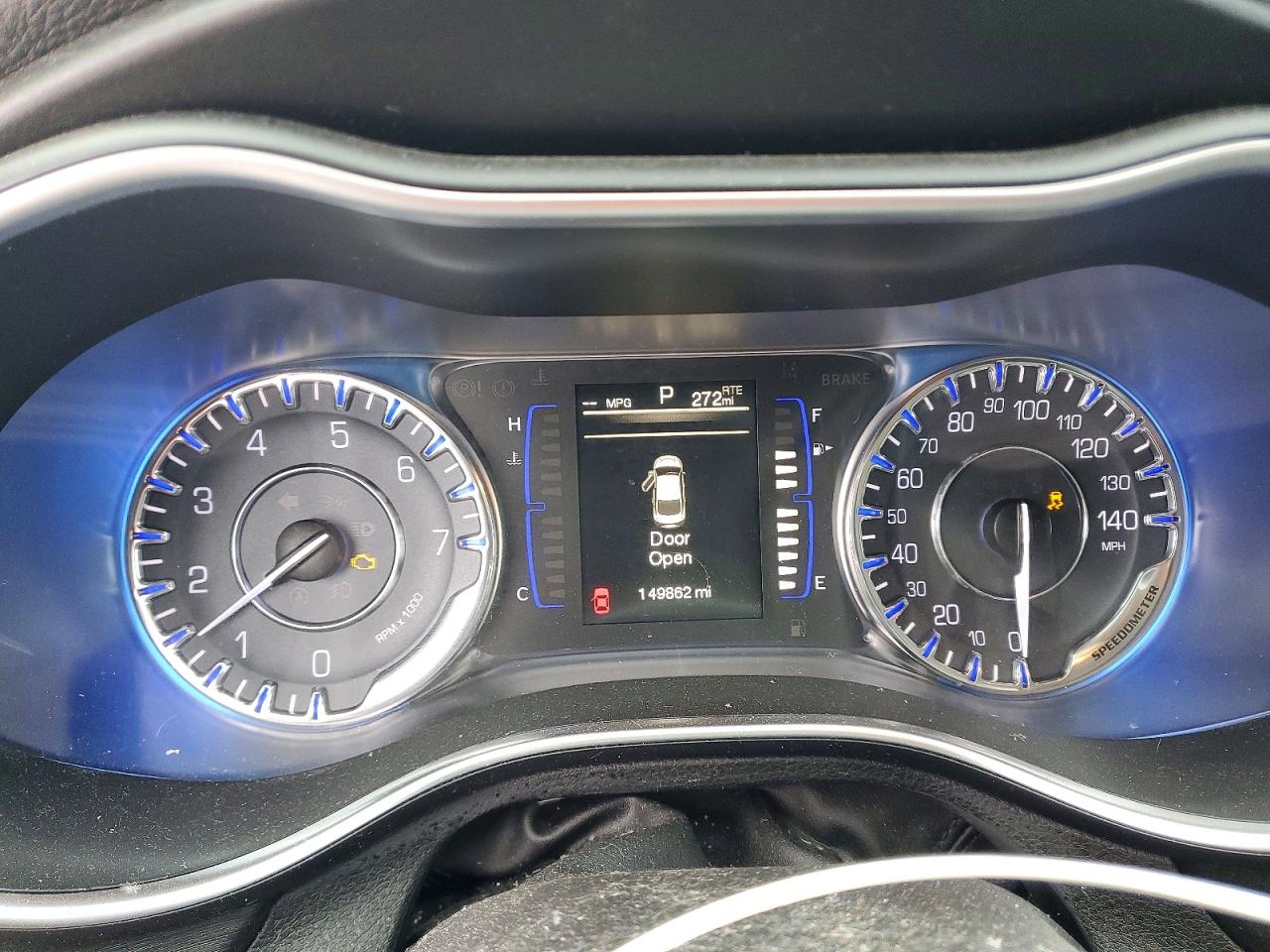 2015 CHRYSLER 200 LIMITED photo 9