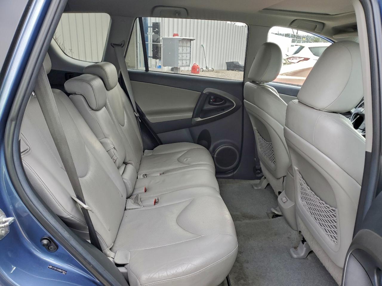 2011 TOYOTA RAV4 LIMITED photo 11