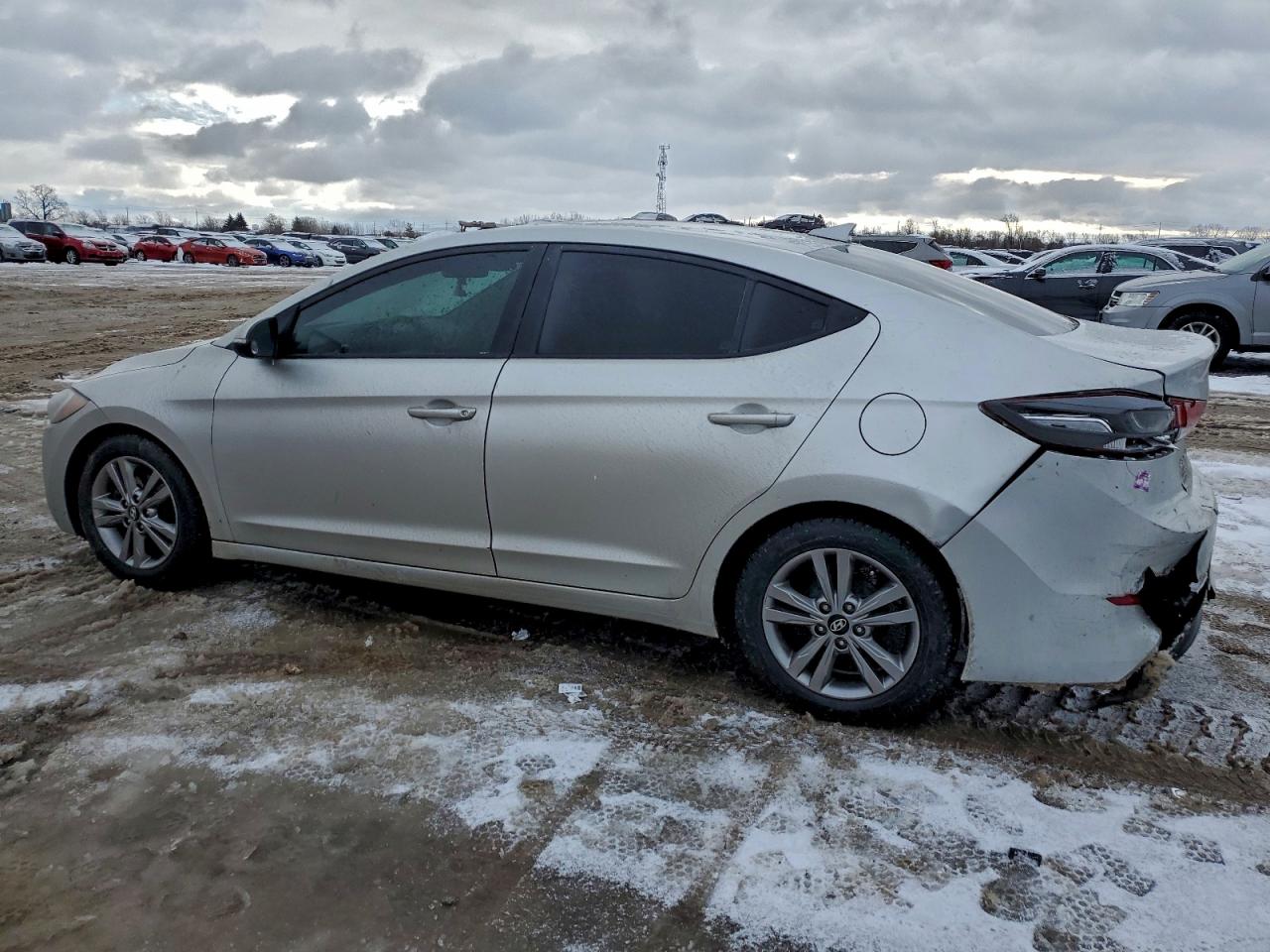 2017 HYUNDAI ELANTRA SE photo 5