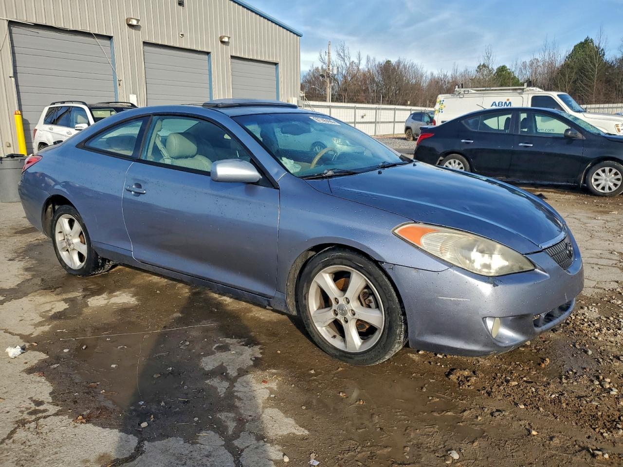 2004 TOYOTA CAMRY SOLARA SE photo 4