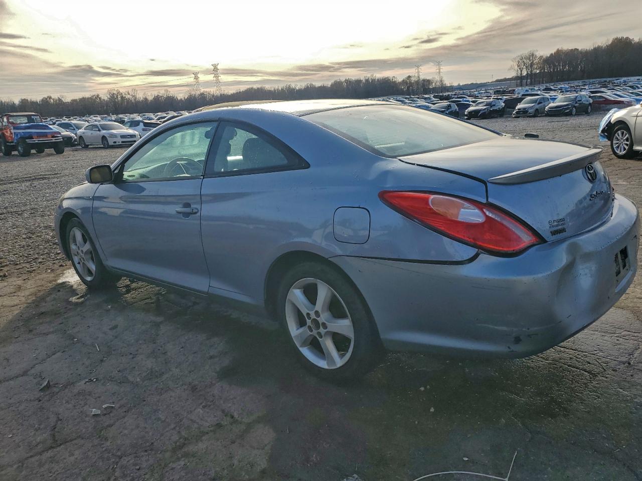 2004 TOYOTA CAMRY SOLARA SE photo 2