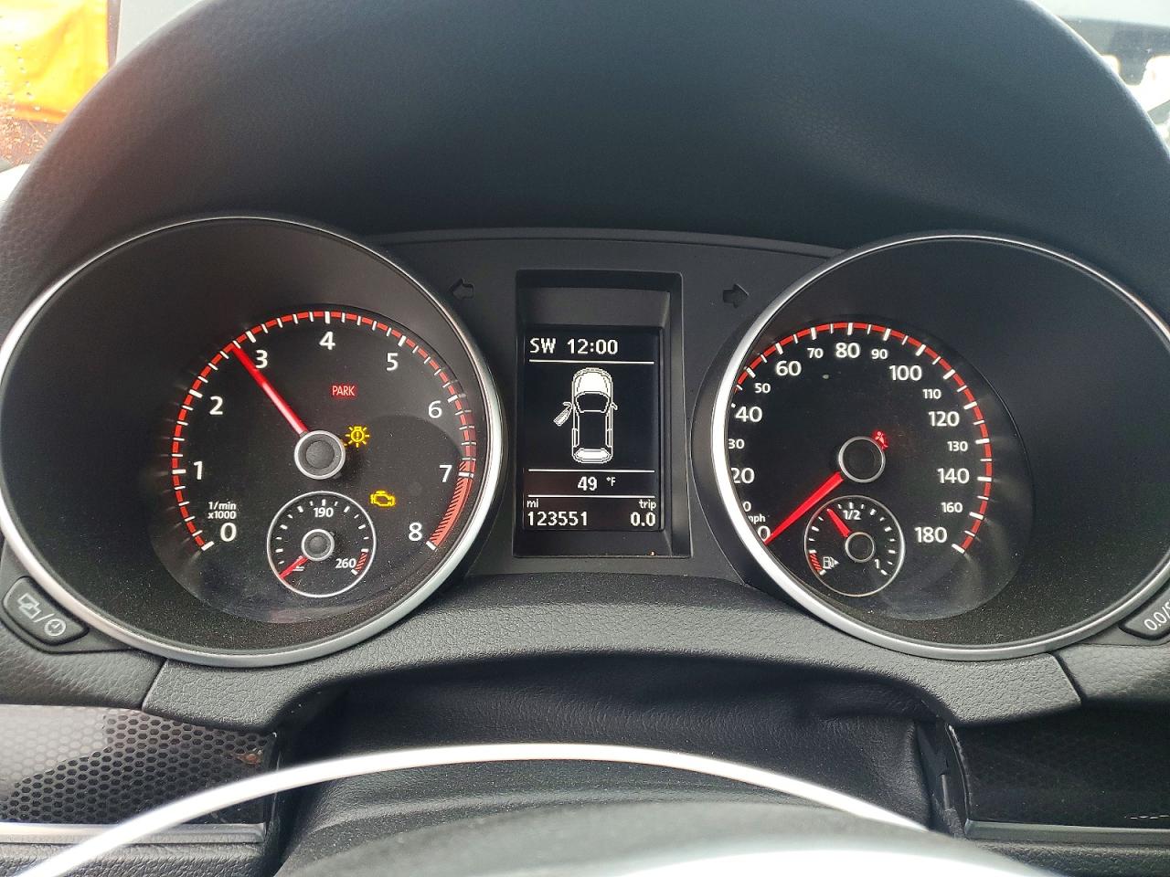 2013 VOLKSWAGEN GTI photo 9