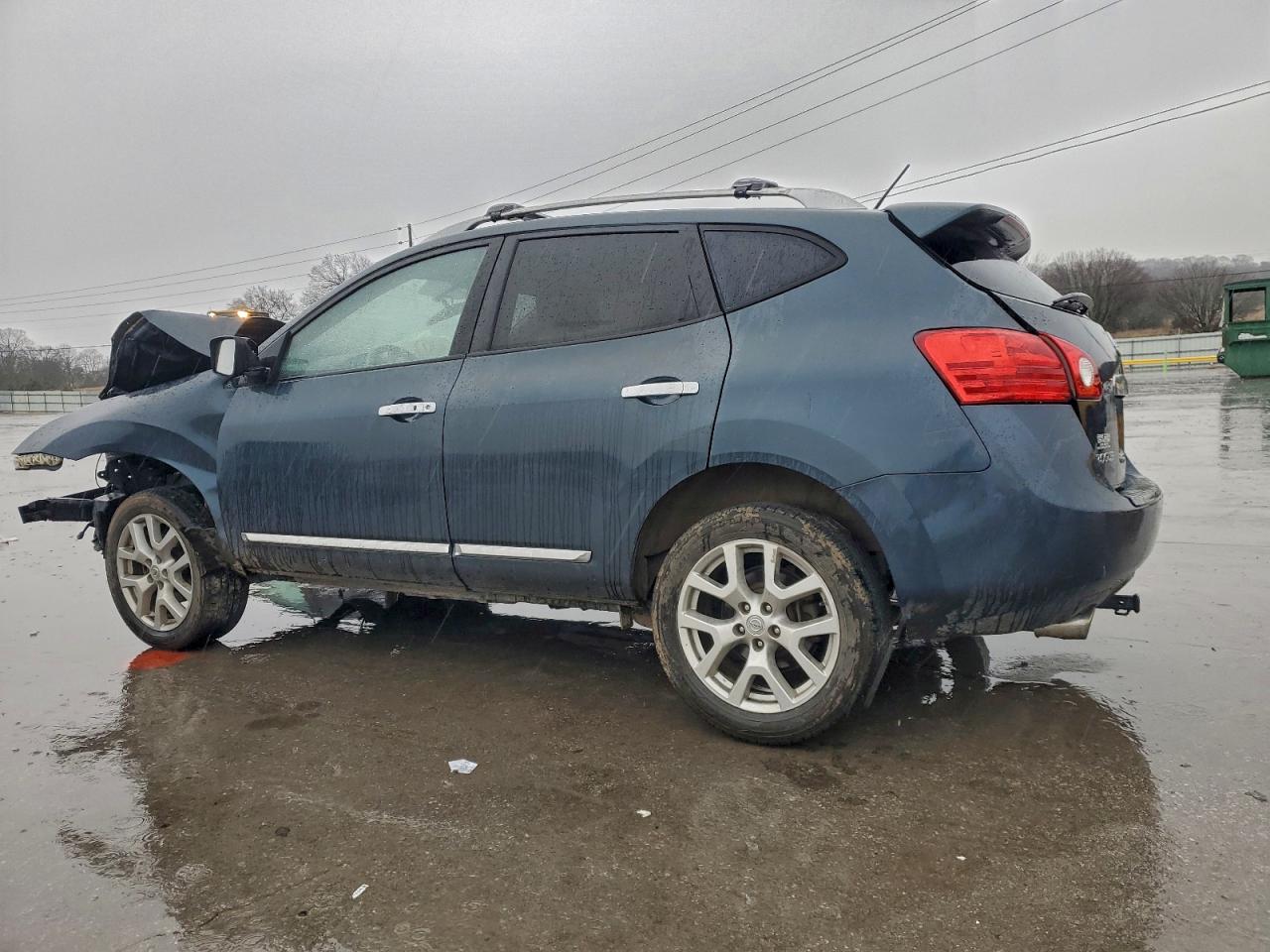 2013 NISSAN ROGUE S photo 2