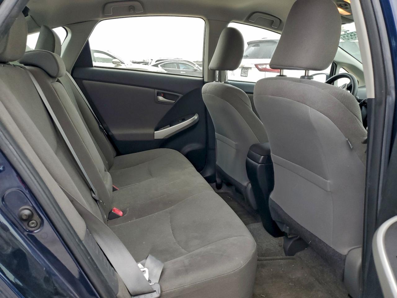 2014 TOYOTA PRIUS photo 10